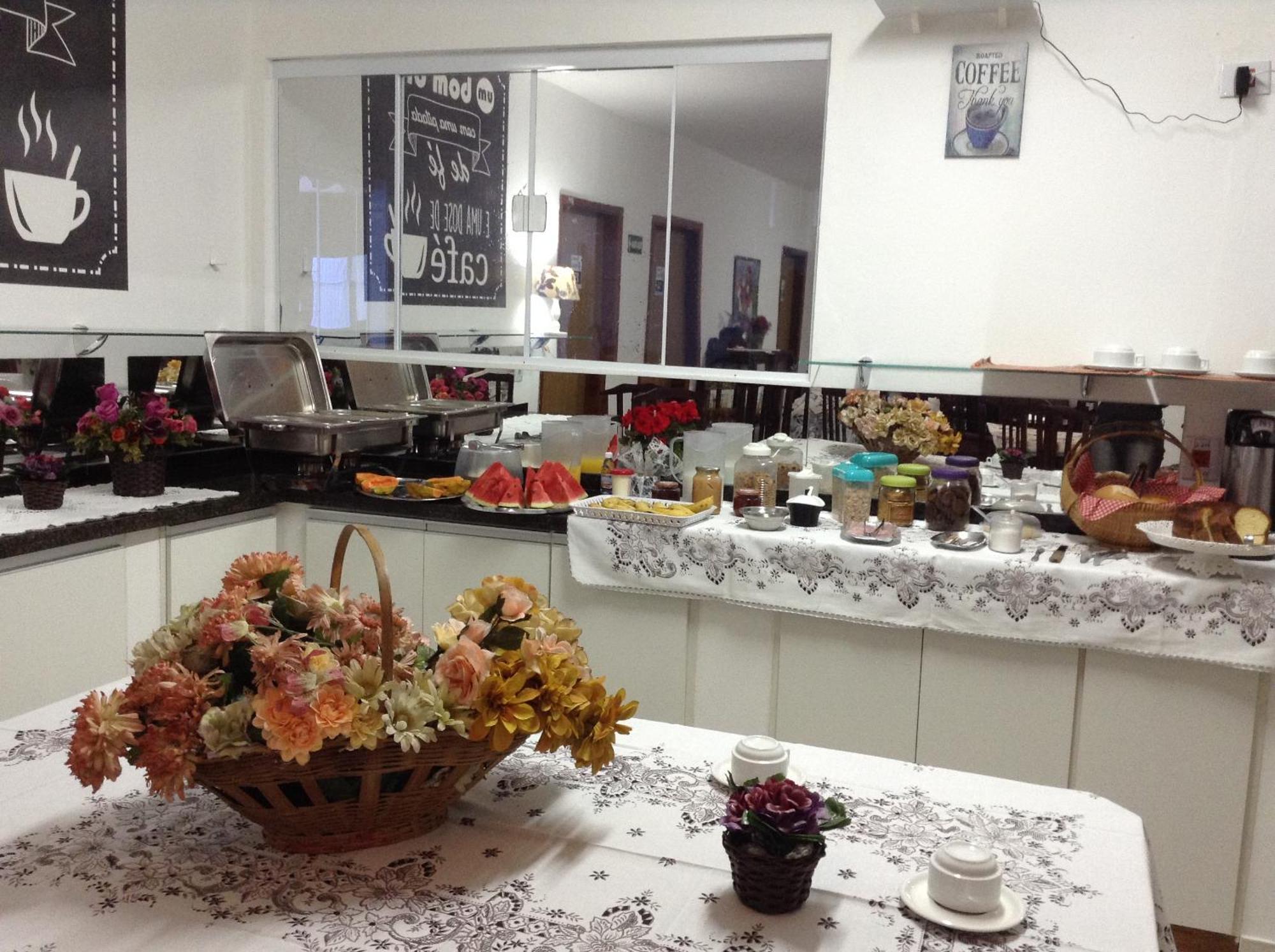 ברוטס Espaco Alvorada ,Agendamento Das Atividades, Cafe Da Manha ,Banheira E Piscina No Centro מראה חיצוני תמונה