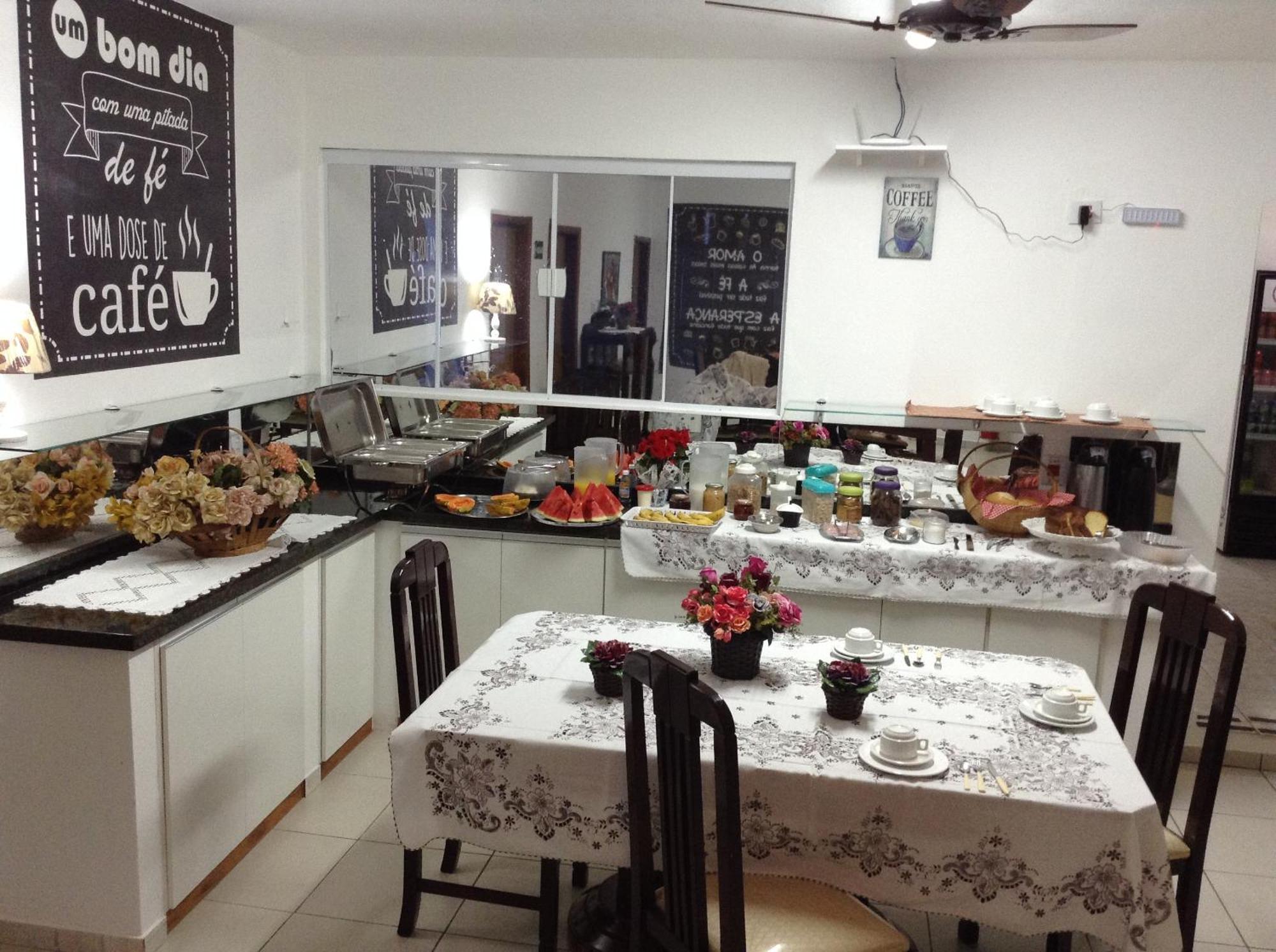 ברוטס Espaco Alvorada ,Agendamento Das Atividades, Cafe Da Manha ,Banheira E Piscina No Centro מראה חיצוני תמונה